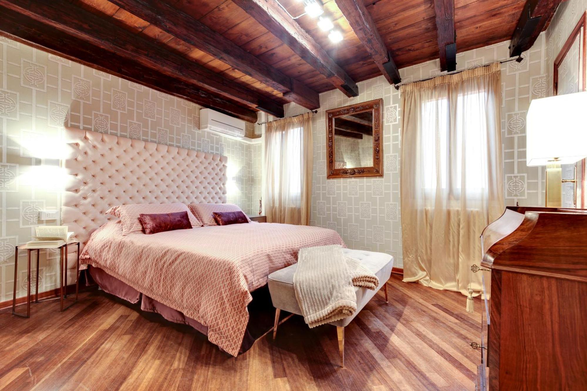 Ca Dei Zoti3 With Luggage Room เวนิส ภายนอก รูปภาพ